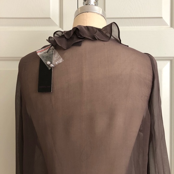 NWT Isabel Lu 💯 Silk Ruffle Sheer Covered Buttons Top Charcoal Size M - Picture 11 of 16